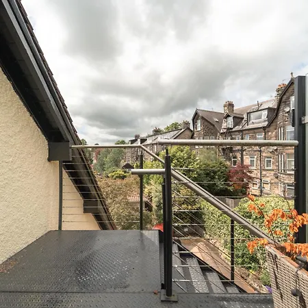 The Penthouse Wifi Apartamento Harrogate