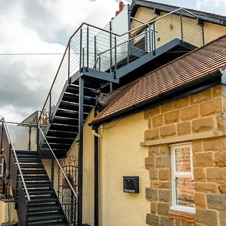 Апартаменты The Penthouse Wifi