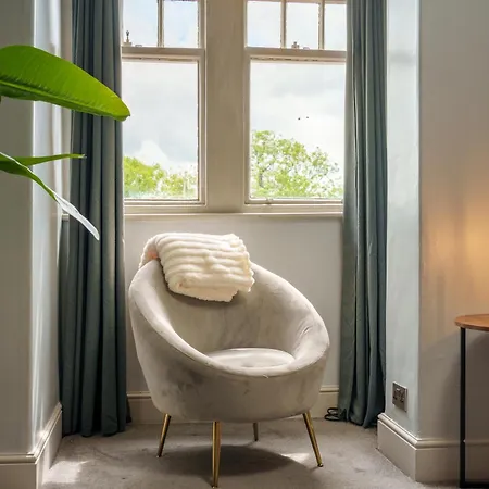 The Penthouse Wifi Апартаменты