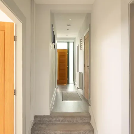 The Penthouse Wifi Апартаменты